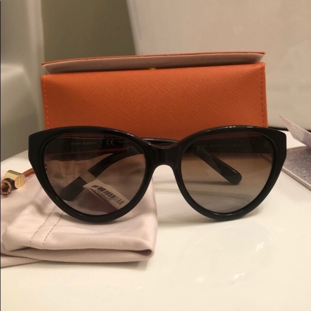 AUTHENTIC NEW Tori Burch sunglasses